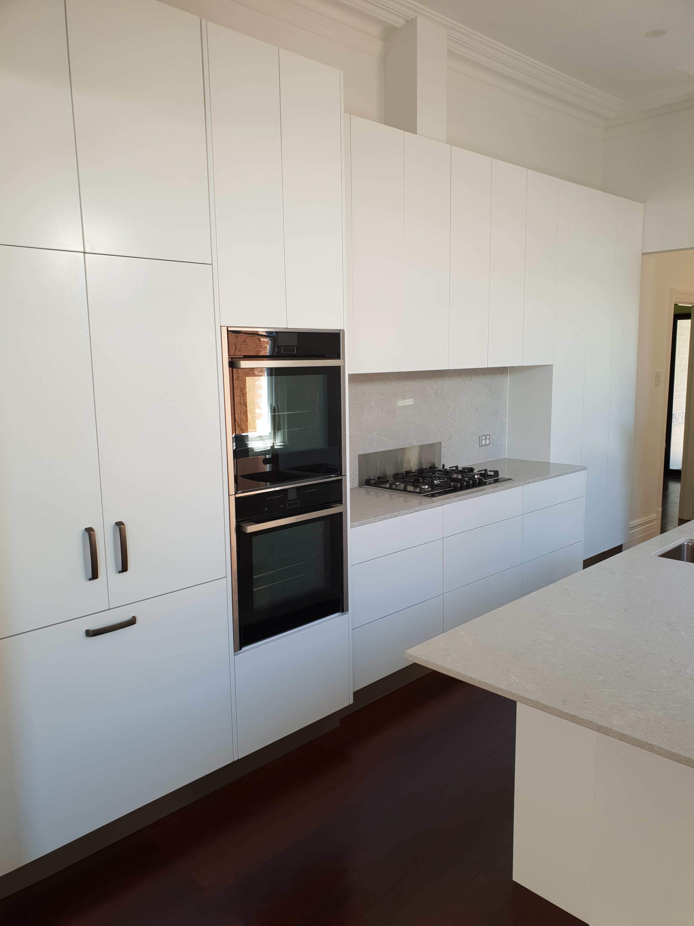 Scandi minimalist kitchen natural wood tones